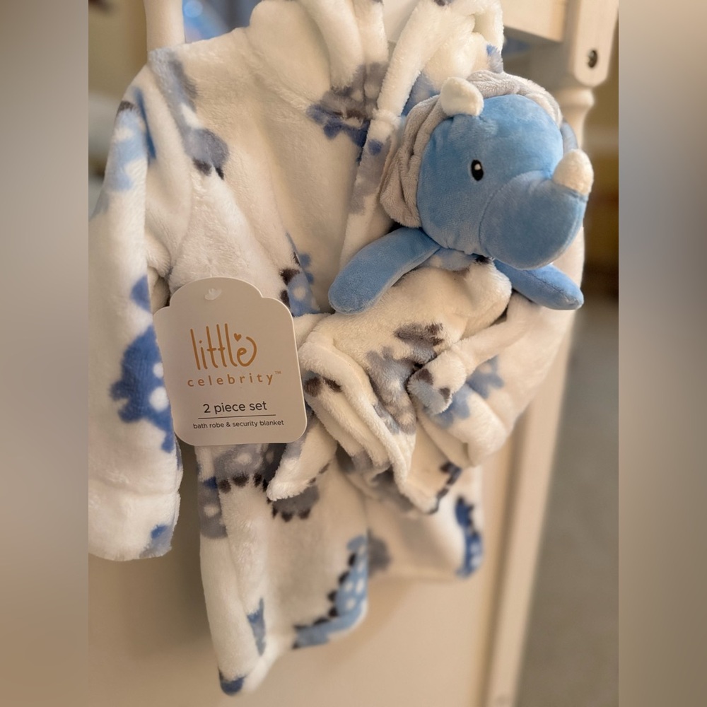little celebrity two piece bath robe and security blanket - Picture 2 of 4